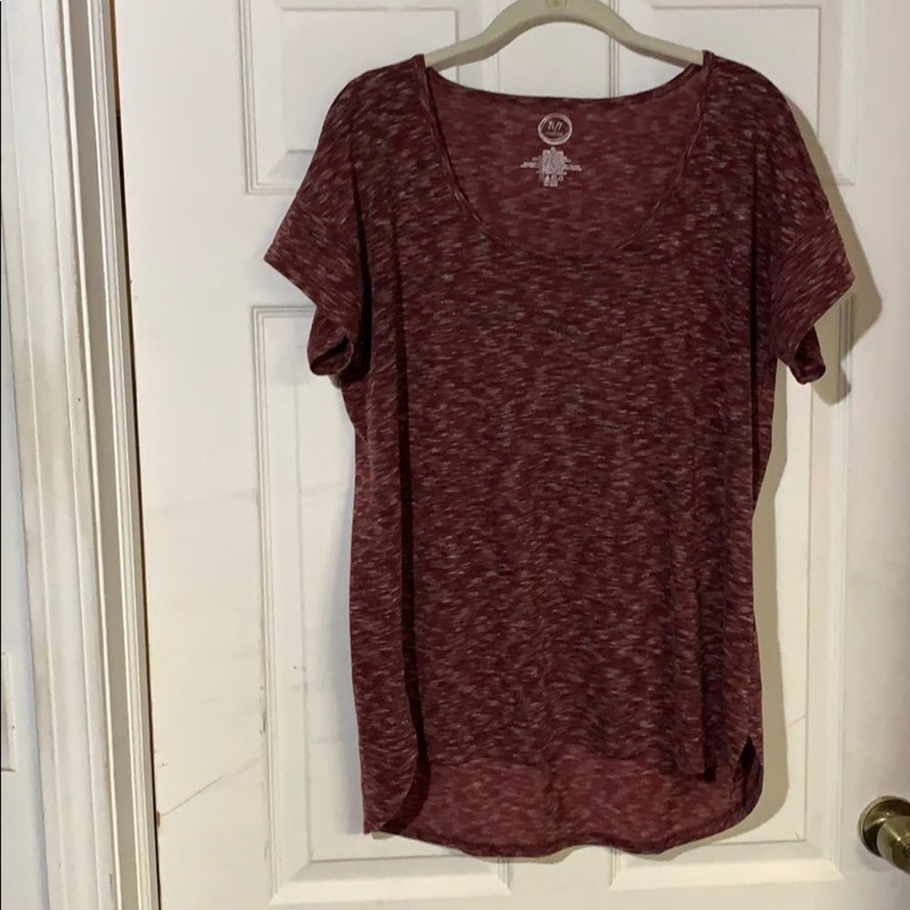 Maroon space-dyed t-shirt
